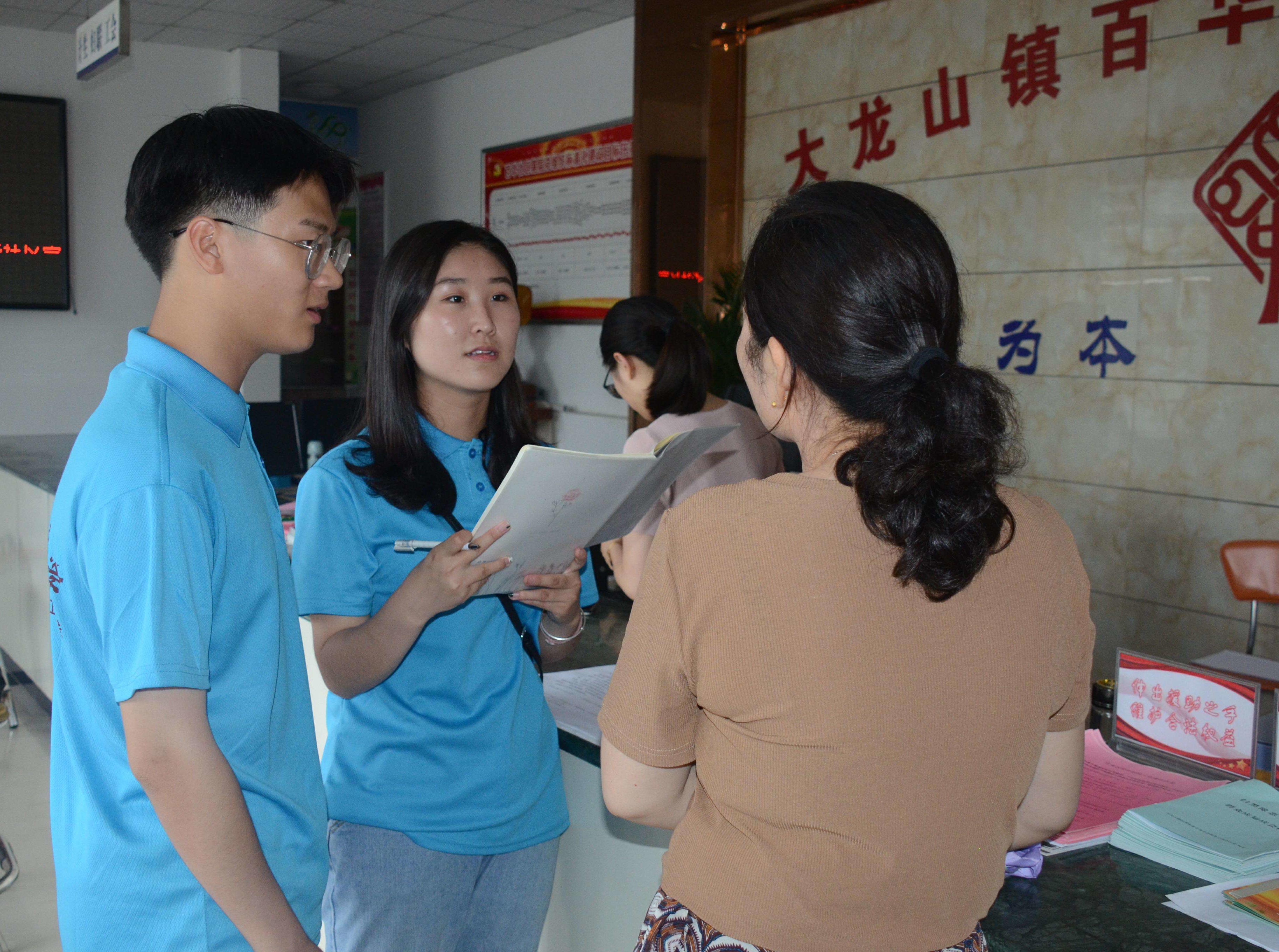 2018年5月,杜悦加入大学生青年志愿者协会博物馆服务队,成为安庆市